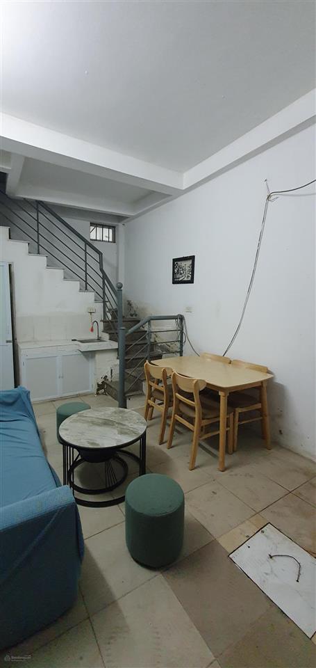 Cho thuê nhà riêng ngõ 55 phố lê đại hành, hà nội