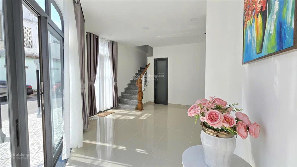 Bán nhà góc 4 tầng, góc đường âu cơ và lê chân, phường tân tiến, nha trang. giá 9 tỷ