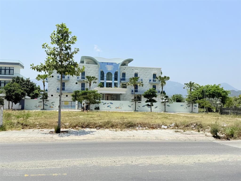 Bán đất mặt tiền đường phong châu kđt ven sông tắc vĩnh thái nha trang