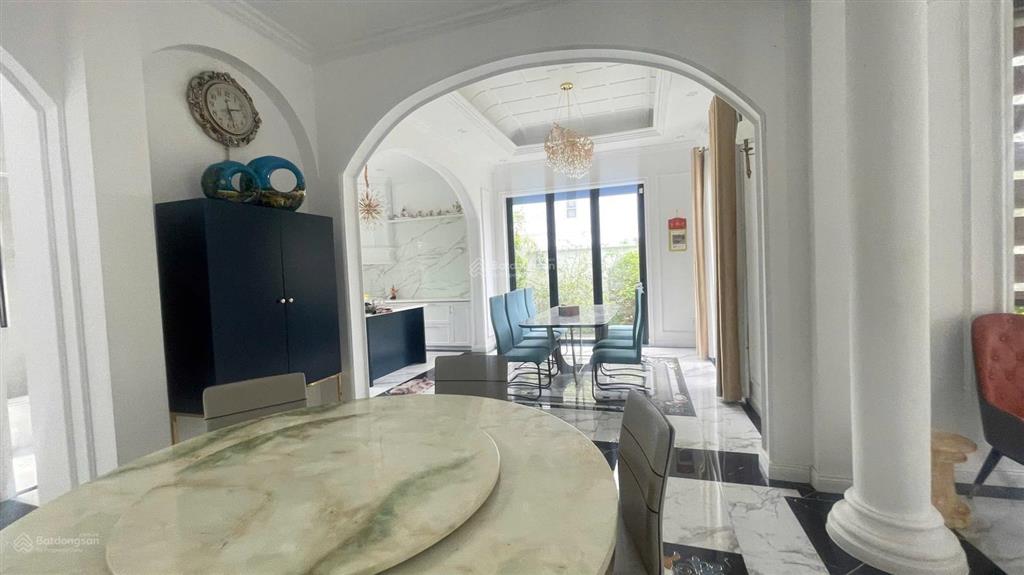 Bán biệt thự khu đô thị ven sông tắc nha trang . full nội thất . 361m2 giá 23,5 tỷ