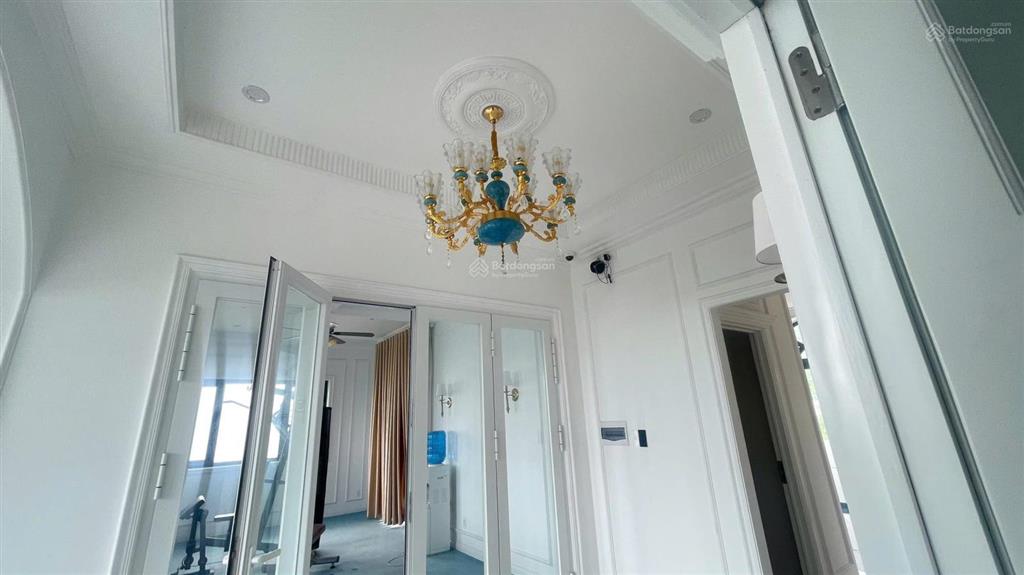 Bán biệt thự khu đô thị ven sông tắc nha trang . full nội thất . 361m2 giá 23,5 tỷ