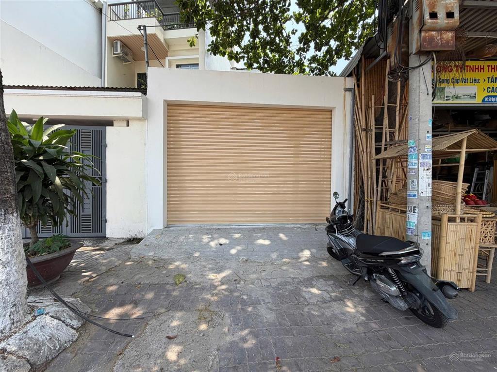 Bán nhà cấp 4 có gác mặt tiền nguyễn tất thành vĩnh trường  nha trang