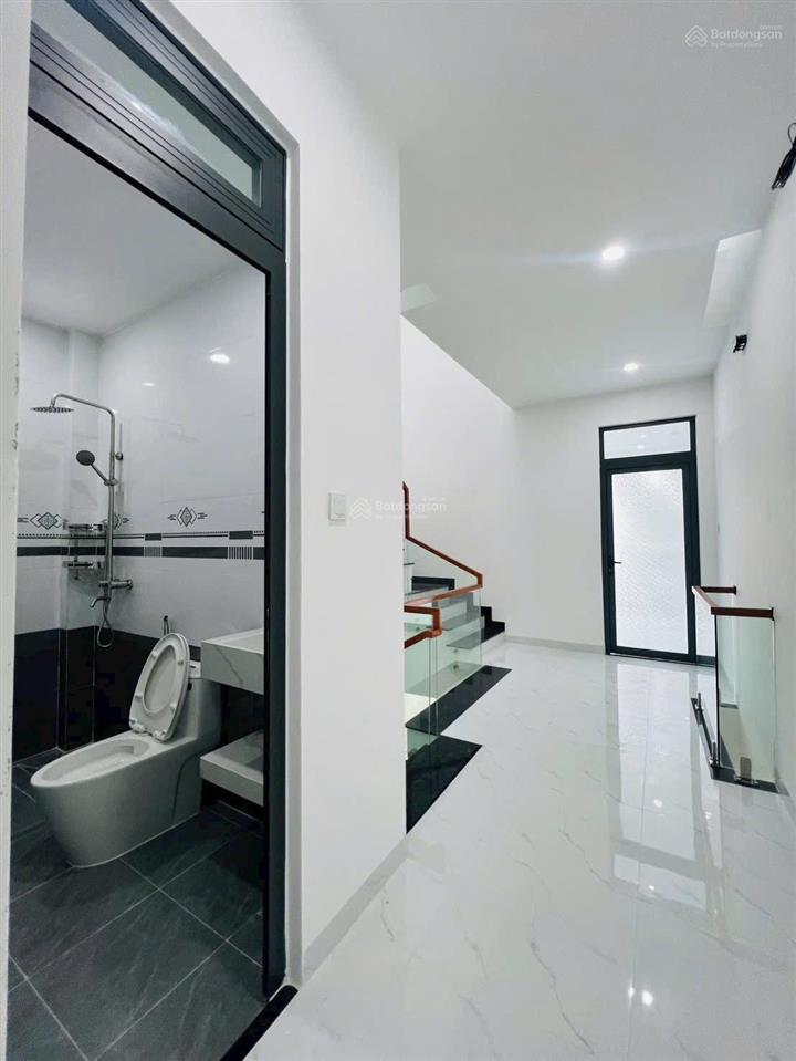 Bán nhà hẻm 2 ô tô né nhau đường nguyễn biểu, đường thông qua mai xuân thưởng vĩnh hải nha trang