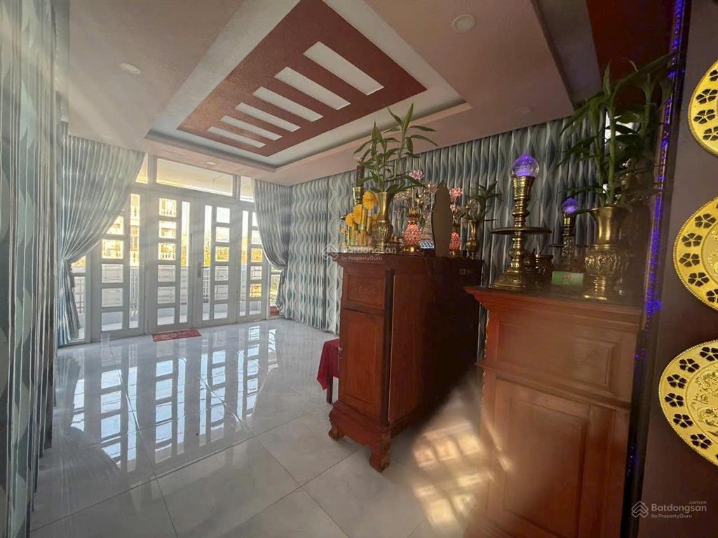 Bán nhà 3 tầng mặt tiền lê hồng phong, phước hải nha trang giá 7 tỷ 900 triệu