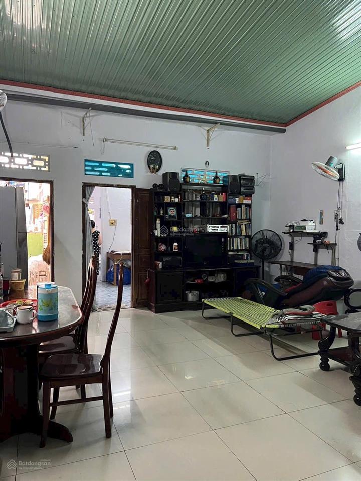 Bán nhà hẻm ô tô né nhau lê hồng phong, phường phước hải cũ, nay là phường nam nha trang