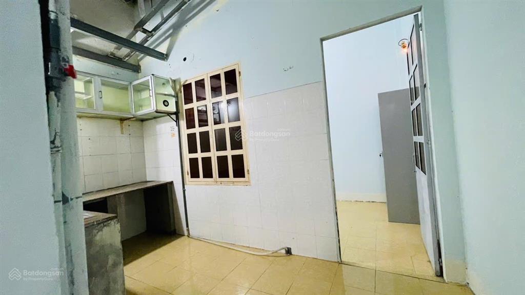 Bán nhà cấp 4 gác lửng hẻm lê hồng phong cao xuân huy thông qua sân bay cũ phường nam nha trang