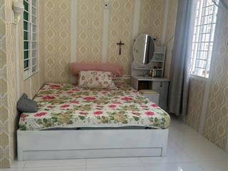 Nhà 3 tầng gần biển hẻm 120 hùng vương khu phố tây nha trang giá 5,2 tỷ