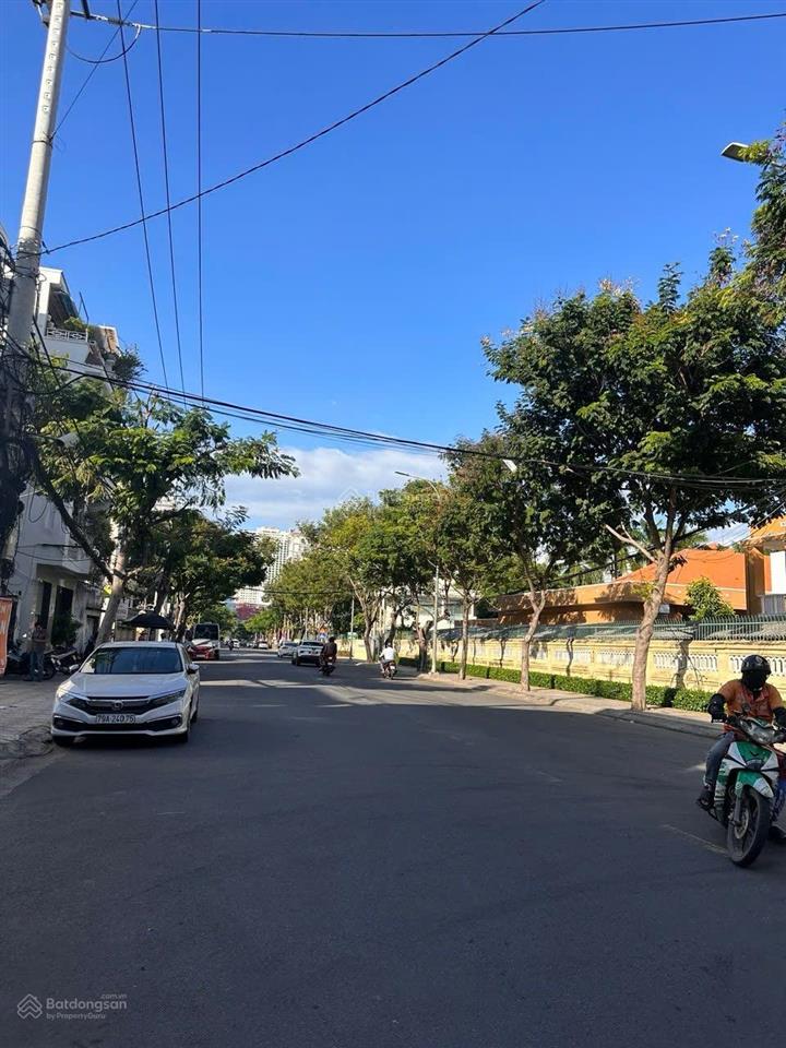 Bán lô đất góc 2 mặt tiền đường pasteur nha trang