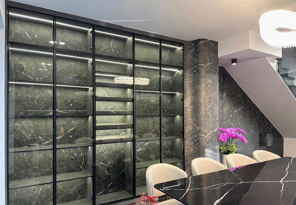 Bán nhà 3 tầng full nội thất cao cấp mỹ gia gói 8 nha trang giá 9,3 tỷ
