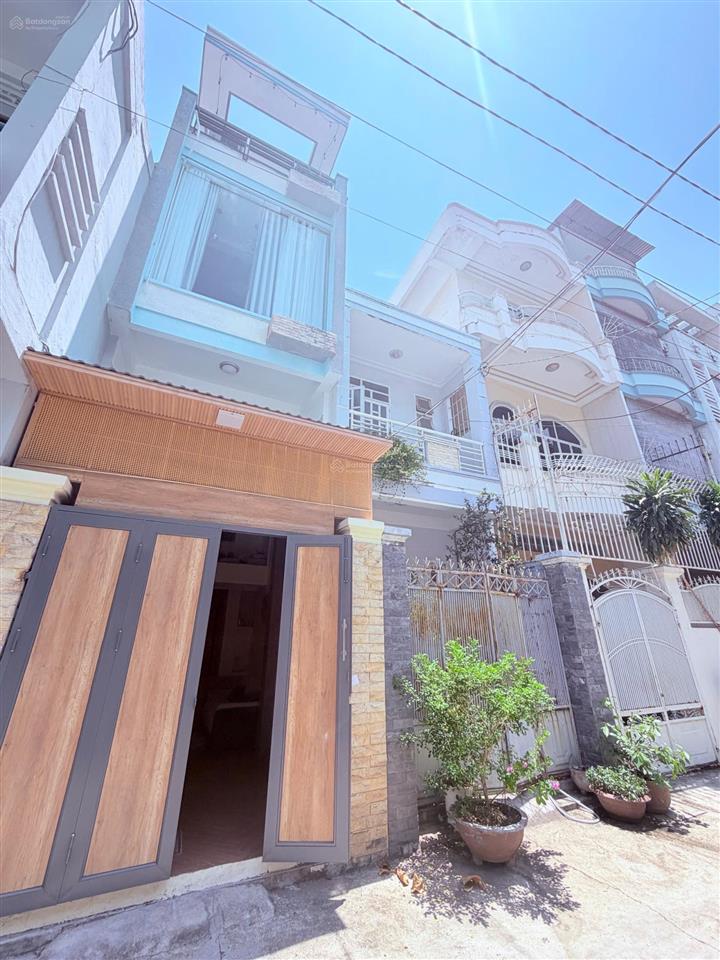 Bán nhà 3 tầng trung tâm nha trang sát biển ngay đường hàn thuyên giá 5,6 tỷ
