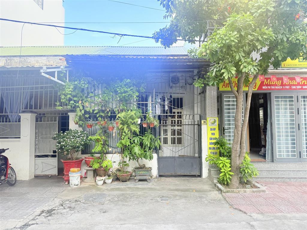 Bán đất tặng nhà cấp 4 cũ ngay làn 2 đường bê tông nguyễn thị định nha trang giá 5 tỷ