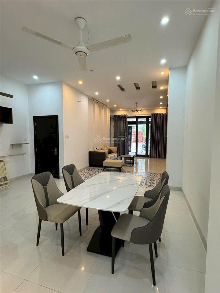 Bán nhà gói 2 mỹ gia nha trang dòng tiền 20 triệu/tháng giá bán 9,5 tỷ