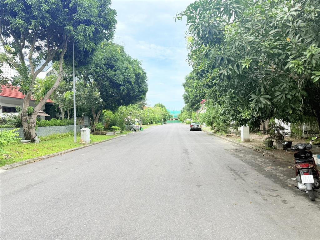 Bán đất 2 mặt tiền đường 21m biệt thự biển an viên sát bên vinhomes pearl bay nha trang
