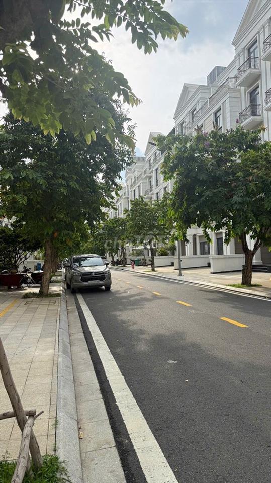 Bán Nhanh Nhà Phố Trục Dưỡng Sinh 144m2, Sẵn Sổ Hồng 21,1 Tỷ