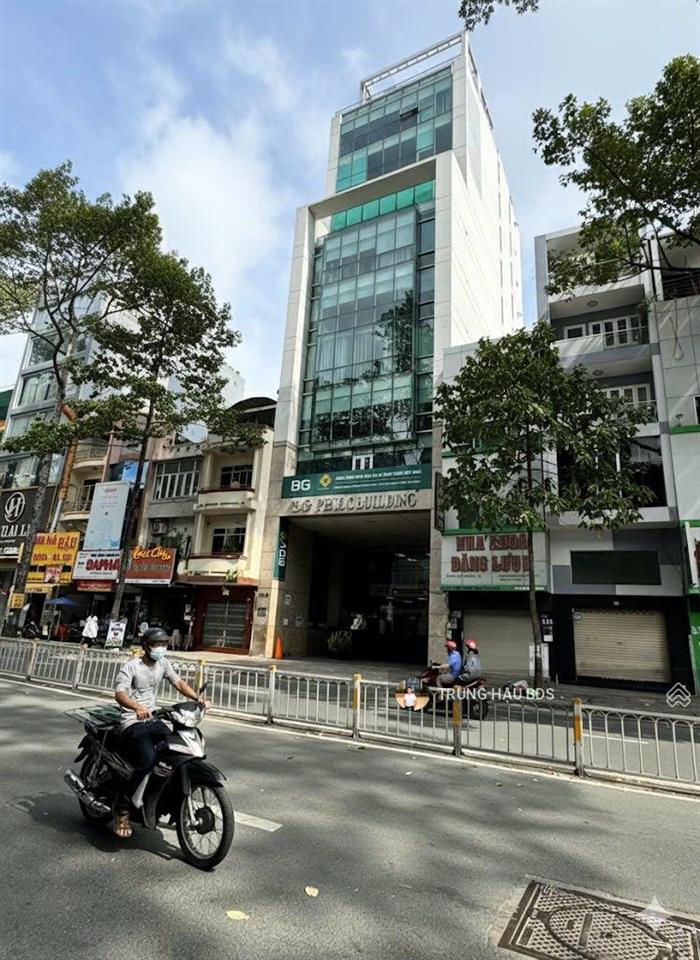 Bán toà nhà mt trần hưng đạo quận 5  hầm  11 tầng  cn 3.000m2 sàn  hđt 600 triệu  giá 200 tỷ