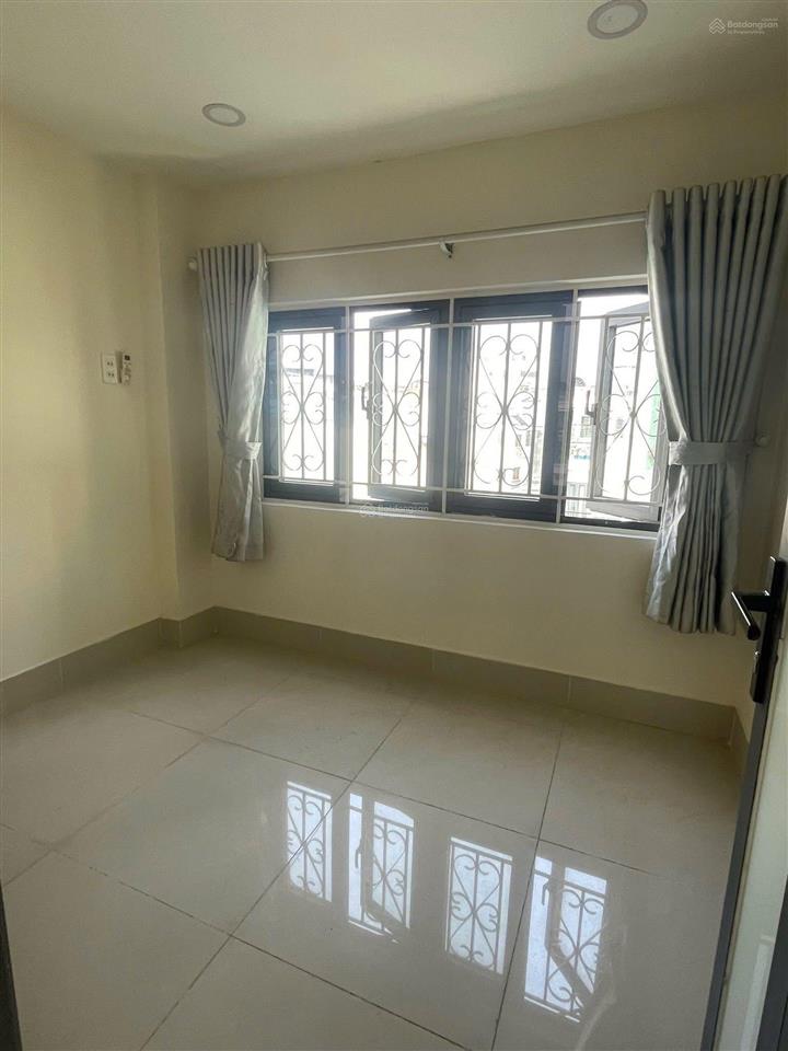 Cho thuê phòng trọ giá rẻ  quận 1