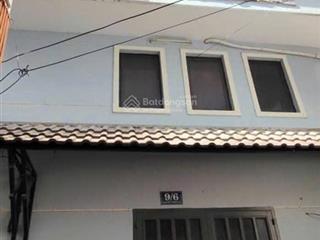 Chính chủ cho thuê nhà gần chợ bến thành 2t 2pn 2wc có st giá 15tr tl 8,5x4,5 nh  0901 600 *** ph