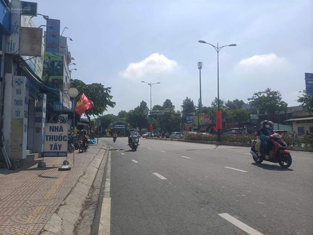 Chính chủ cho thuê toànhà chdv mt lê văn việt 12x30 hầm 5l 33pn 2mb 2vp 240tr tl 162tr 0901 600 ***