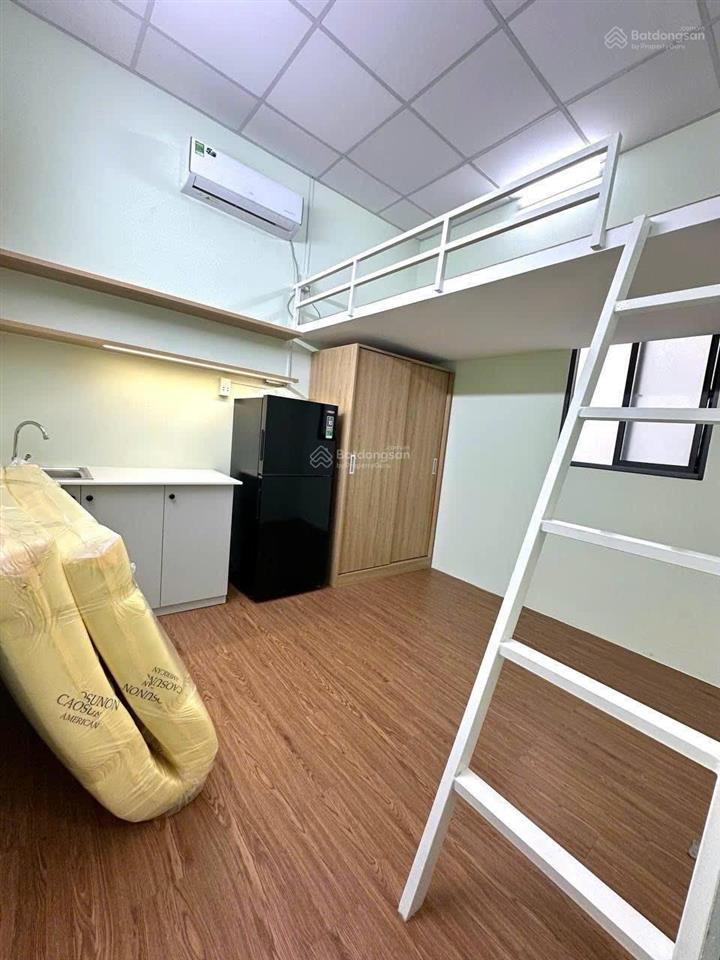 Chính chủ phòng gác q.1 hẻm 95 nguyễn thái học ful nt ở ngay giá 3,5tr  em ạ 0901 600 *** phi nguyễ