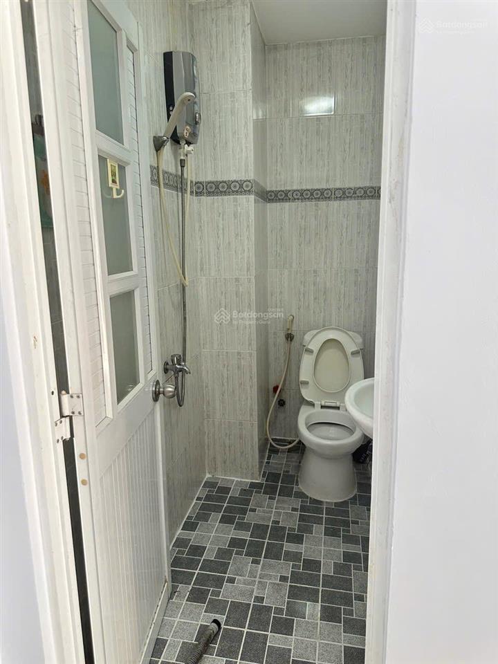 Chính chủ cho thuê phòng trọ ful nt ở ngay q.10 cmt8 giá 3,5tr  em ạ 0901 600 *** phi nguyễn