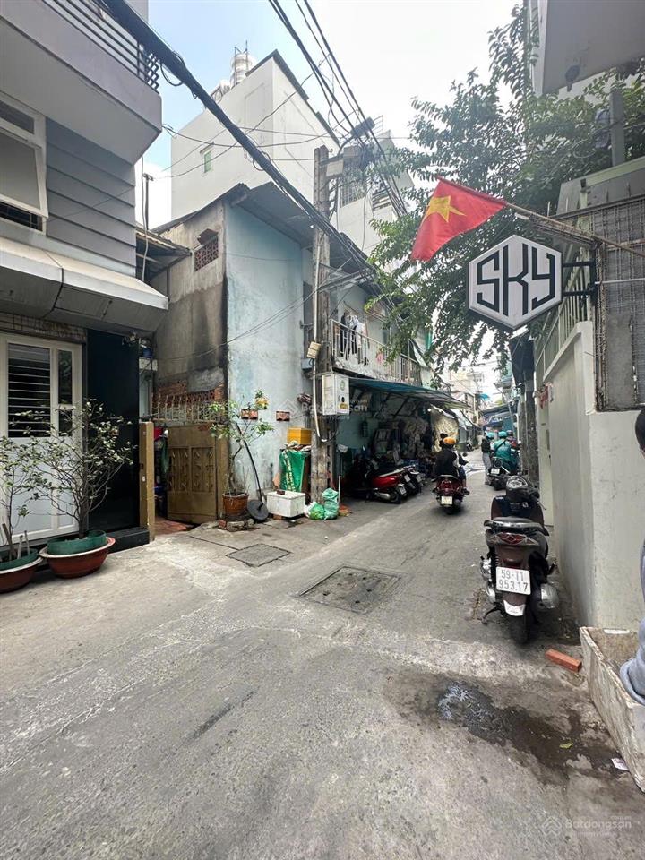 Chính chủ cho thuê phòng trọ ful nt ở ngay q.10 cmt8 giá 3,5tr  em ạ 0901 600 *** phi nguyễn
