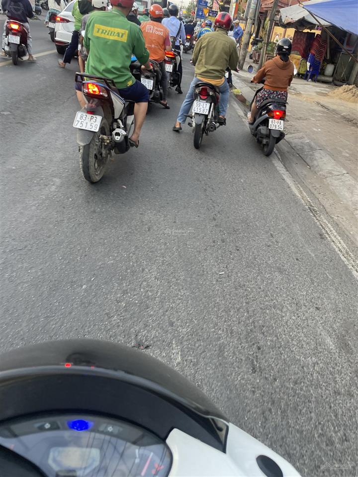 Chính chủ cho thuê phòng trọ ful nt ở ngay q.10 cmt8 giá 3,5tr  em ạ 0901 600 *** phi nguyễn