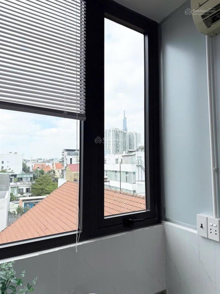 Chính chủ cho thuê chdv ful nt ở ngay tại thảo điền giá 6,9tr kdc an ninh  em ạ 0901 600 *** phi ng