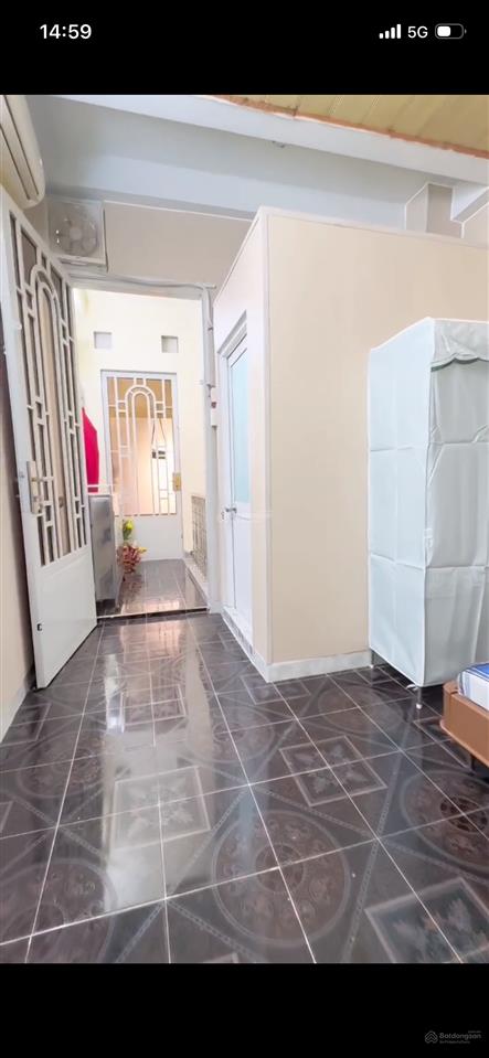 Chính chủ cho thuê căn hộ 391 trần hưng đạo q.1 full nt ban công giá 4,5tr  0901 600 *** ph