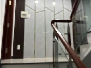 Chính chủ cho thuê nhà mt phú nhuận không ngủ lại trệt & 1l giá 10.1tr ở ngay  mình 0901 600 ***