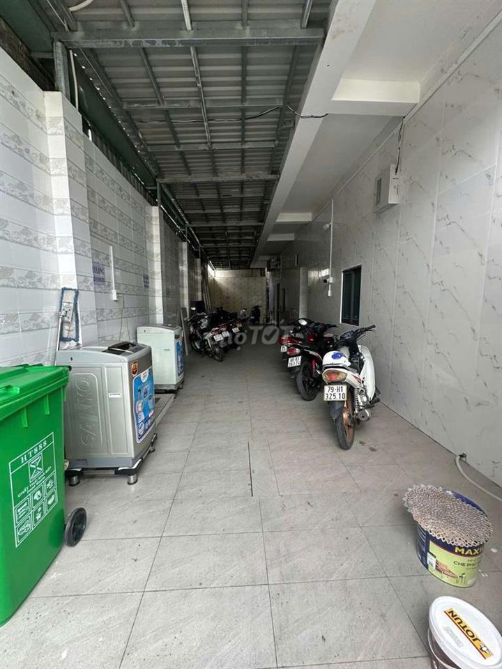 Bán rẻ căn hộ dịch vụ đông hòa dĩ an