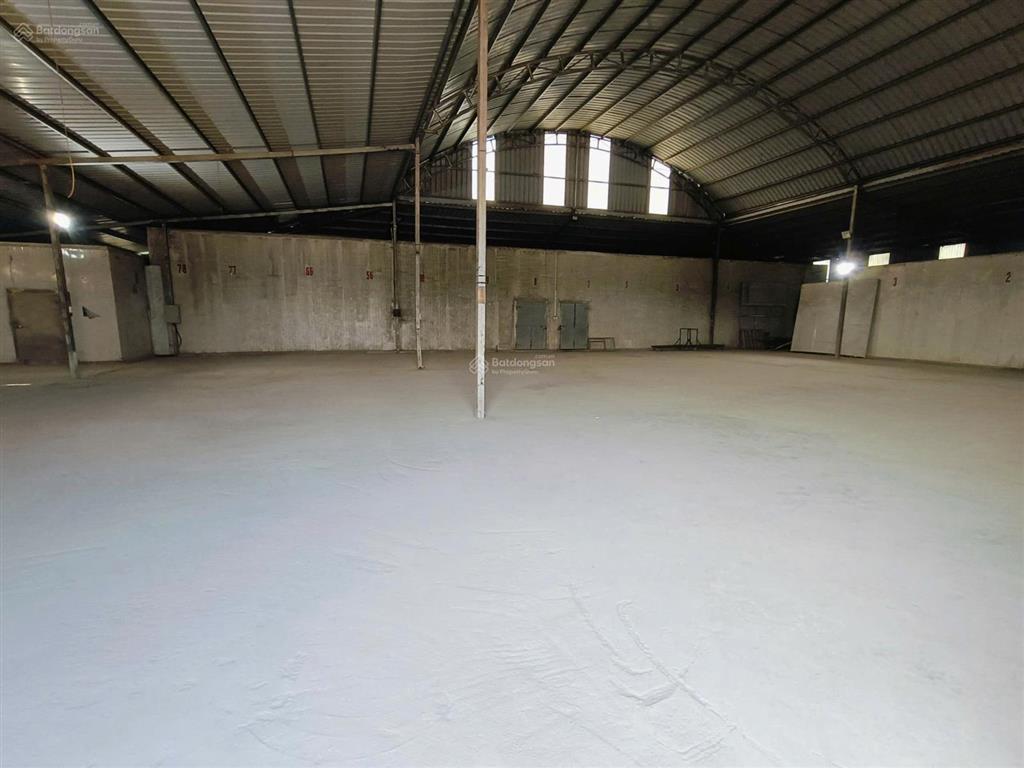 Nhà kho 600m2 tại ngô gia tự, long biên, xe container vào tận nơi
