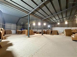 Kho xưởng 1600m2 xe container vào tận nơi giá chỉ 50k/m2
