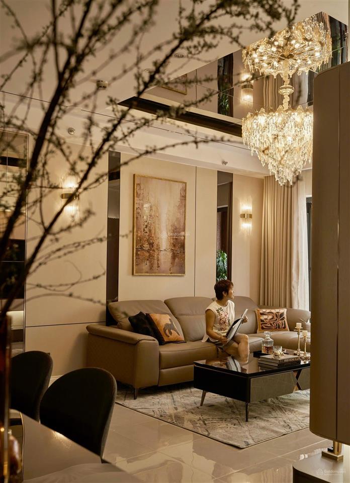 Bán căn hộ tại sunrise city, 7,8 tỷ, 99m2, 2pn, 2wc, đẹp, nhiều tiện ích