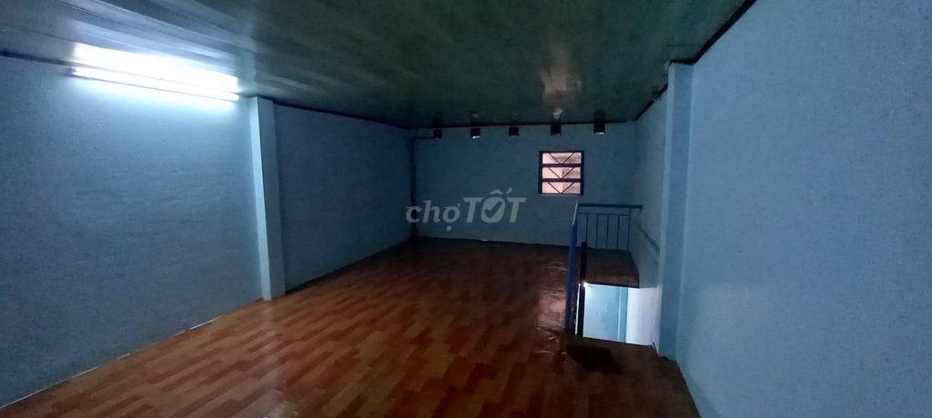Cho thuê nhà nguyên căn hẻm Đặng Thúc Vịnh, Hóc Môn Giá 4T/tháng