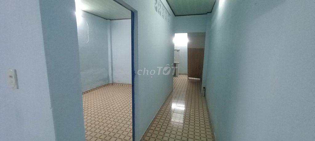 Cho thuê nhà nguyên căn hẻm Đặng Thúc Vịnh, Hóc Môn Giá 4T/tháng