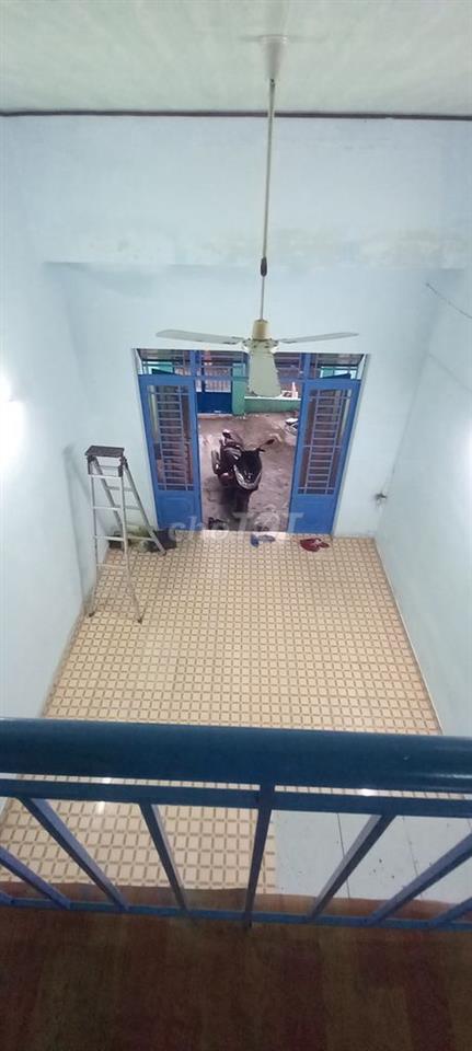 Cho thuê nhà nguyên căn hẻm Đặng Thúc Vịnh, Hóc Môn Giá 4T/tháng