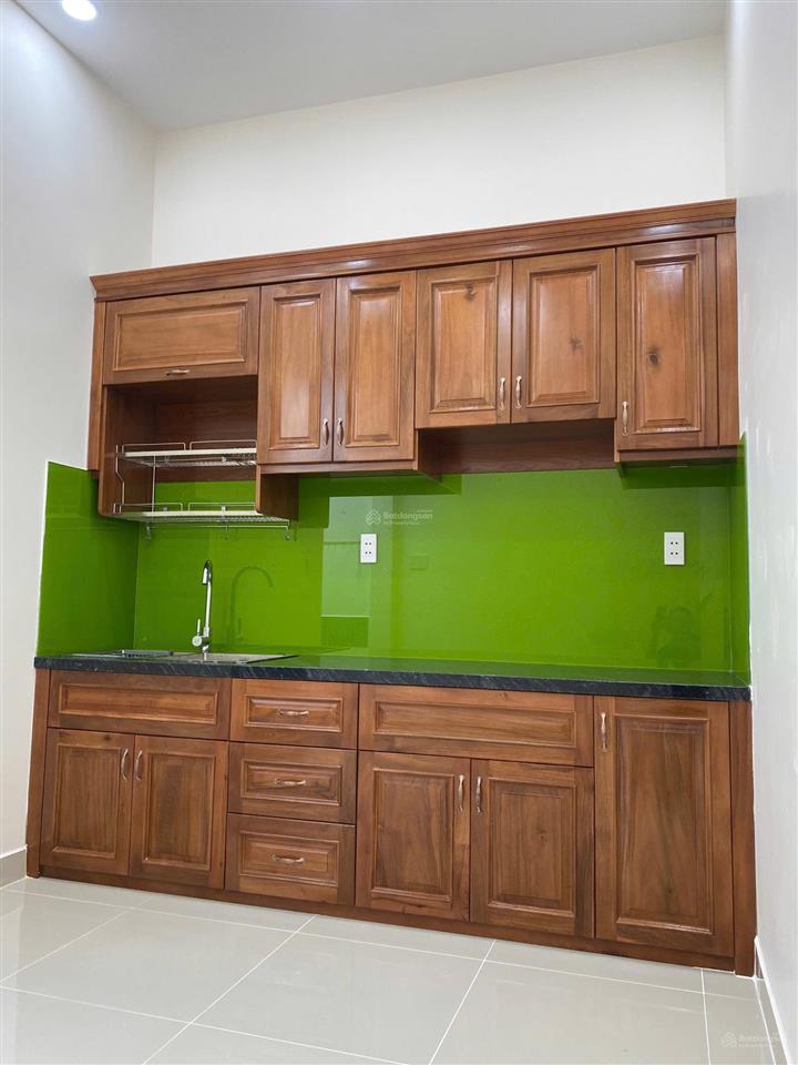 Bán căn nhà cấp 4 mới đẹp ở kdc đường 22 sát vinhomes 53.6m giá 3.6 tỷ cho thuê đc 6tr/th đường 10m