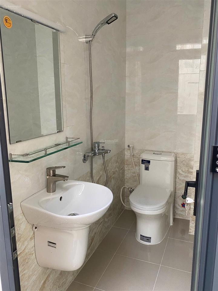 Bán căn nhà cấp 4 mới đẹp ở kdc đường 22 sát vinhomes 53.6m giá 3.6 tỷ cho thuê đc 6tr/th đường 10m