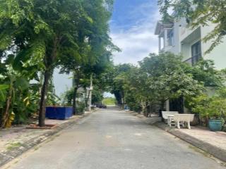 Bán lô đất 63.5m, 5.8x11.5m xây được 5 tầng giá 3.85 ty sát vinhomes phù hợp làm vp công ty