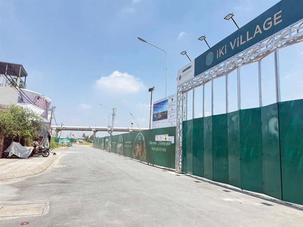 Bán lô góc 2 mặt tiền để mở quán cf 6,9x9,4 65m trục 16m da việt nhân villa đối diện 4 tòa chung cư