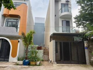 Kẹt tiền bán lô đất 63.6m2 3 tỷ ở đường 6 long bình kế vinhomes xây được 5 tầng giá tốt khu vực