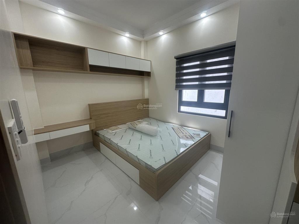 Bán căn nhà phố 3 tầng 4 phòng ngủ full nội thất ở kdc đường 22 nguyễn xiển kế vinhomes giá 5.6 tỷ