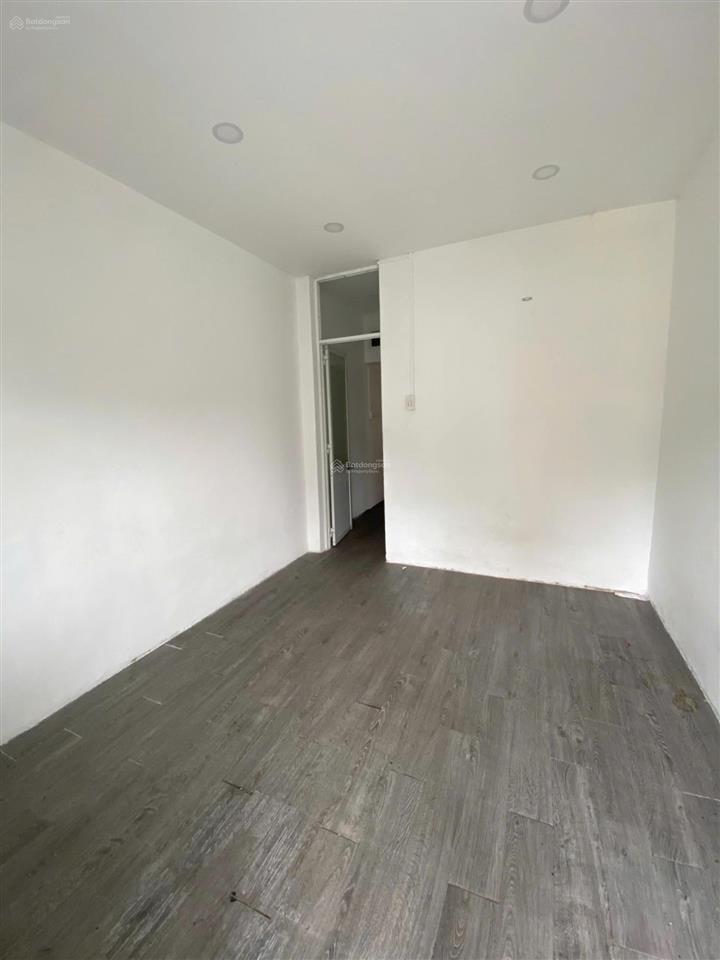 Cho thuê nhà mặt phố tại huỳnh tấn phát, 100 triệu, 975 m2 ngang 19,5m, giá tốt