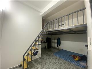 Cho thuê phòng 15m² mặt tiền hoàng quốc việt, có thang máy, bao điện nước, chỉ 3,3 triệu