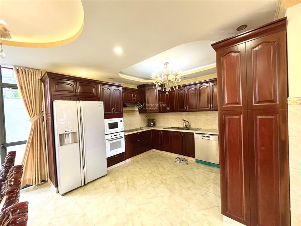 Cho thuê nhà mặt phố hoàng quốc việt, 40 triệu, 132 m2, làm việc chính chủ