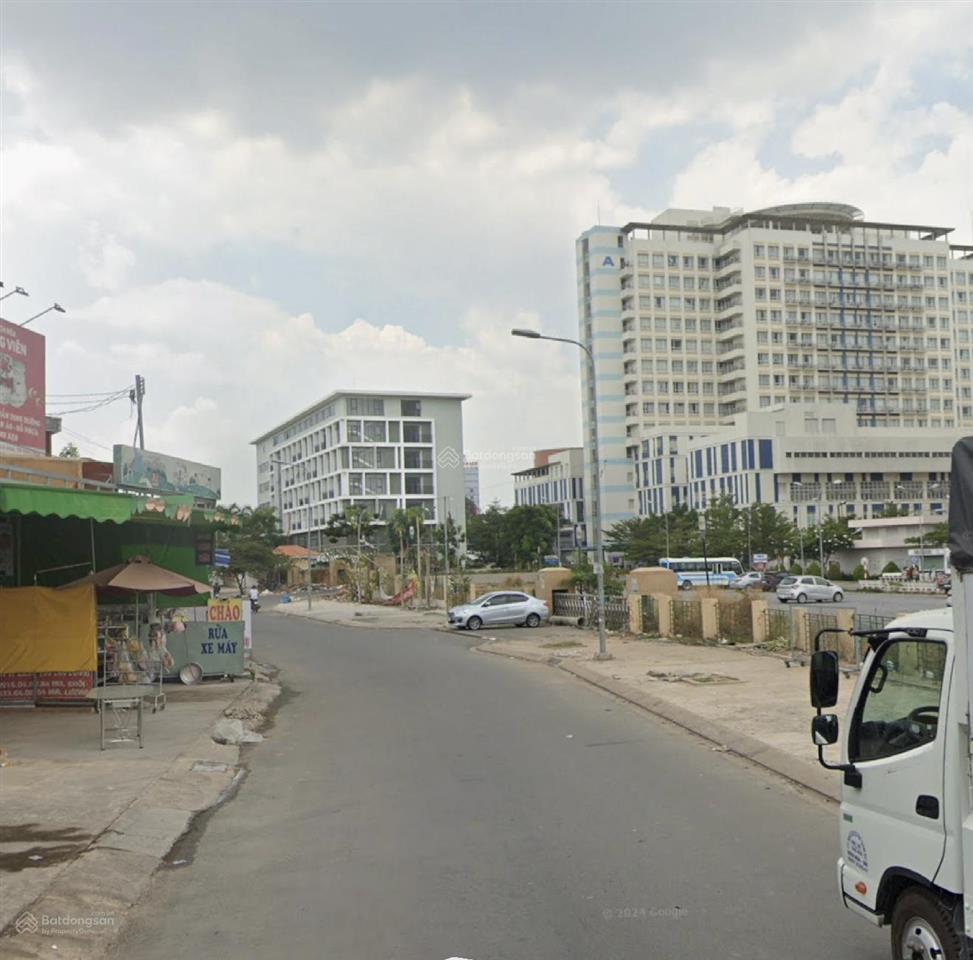 Bán căn nhà cấp 4, mặt tiền đường 10 mét ngay bv đa khoa đồng nai