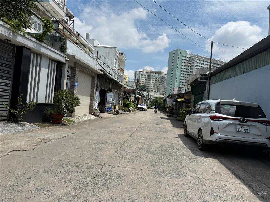 Bán căn nhà cấp 4, mặt tiền đường 10 mét ngay bv đa khoa đồng nai