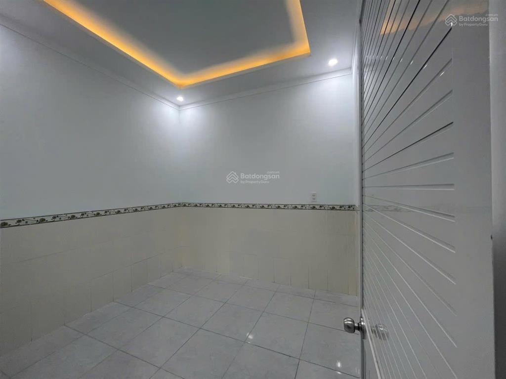 Bán nhà cấp 4 gác lửng 3 phòng ngủ tam hiệp