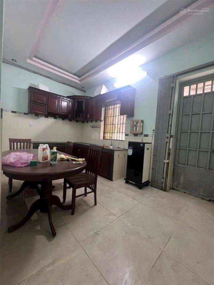 Bán nhà 1 trệt  1 lầu, kdc tân phong