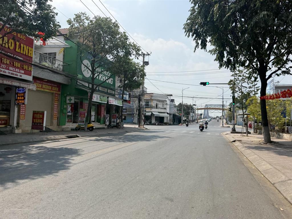 Nhà 3 lầu mặt tiền đặng văn trơn 5.5m x 23m